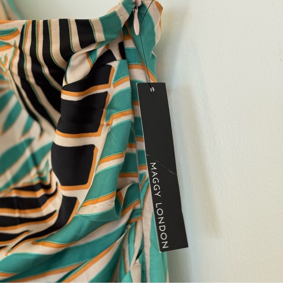 NWT MAGGY LONDON DEIDRE Asymm Floral One Shoulder Ruffle Hem Silky Dress Size 8 - Picture 9 of 14